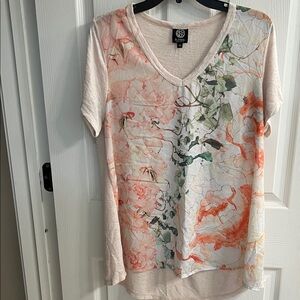 Bobeau V-Neck Floral Tee - Coral and Sage